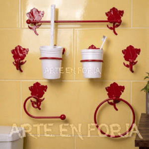 uego accesorios baño Rosa de forja artística negra compuesto por toalleros, perchas y complementos con pletinas en forma de rosa calada.